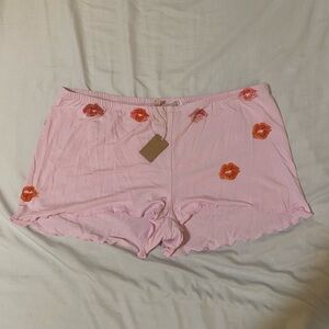 Skims Pink Shorts with Red Lip Print NWT Size Large